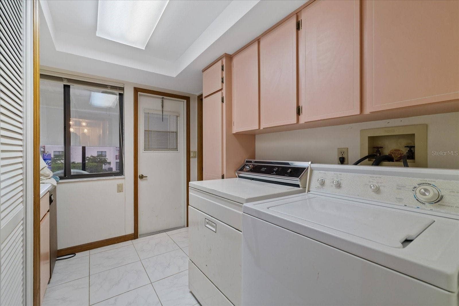 5767 WESTSHORE DRIVE, New Port Richey, FL 34652 Laundry room