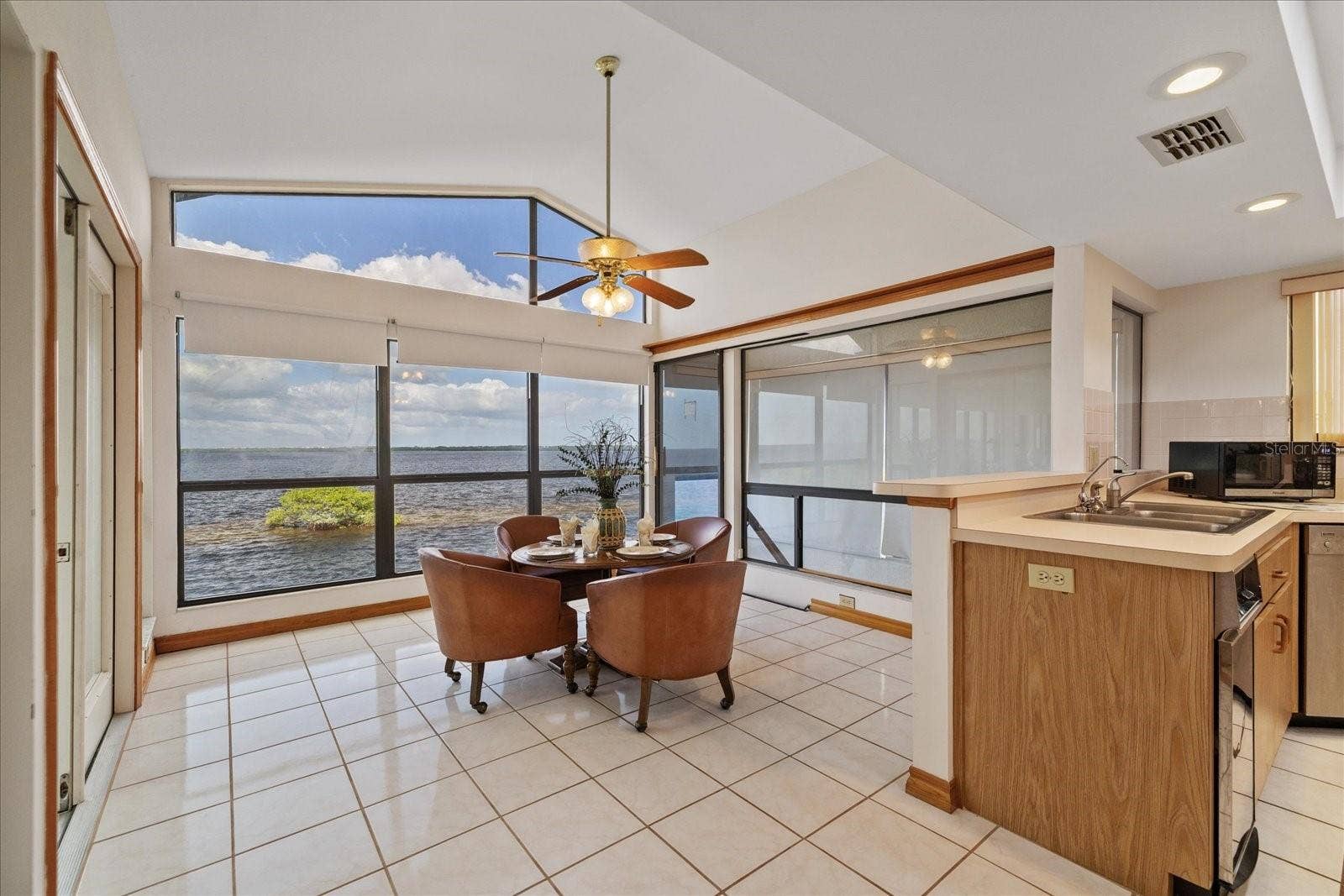 5767 WESTSHORE DRIVE, New Port Richey, FL 34652 Dining nook, wow look at those views!
