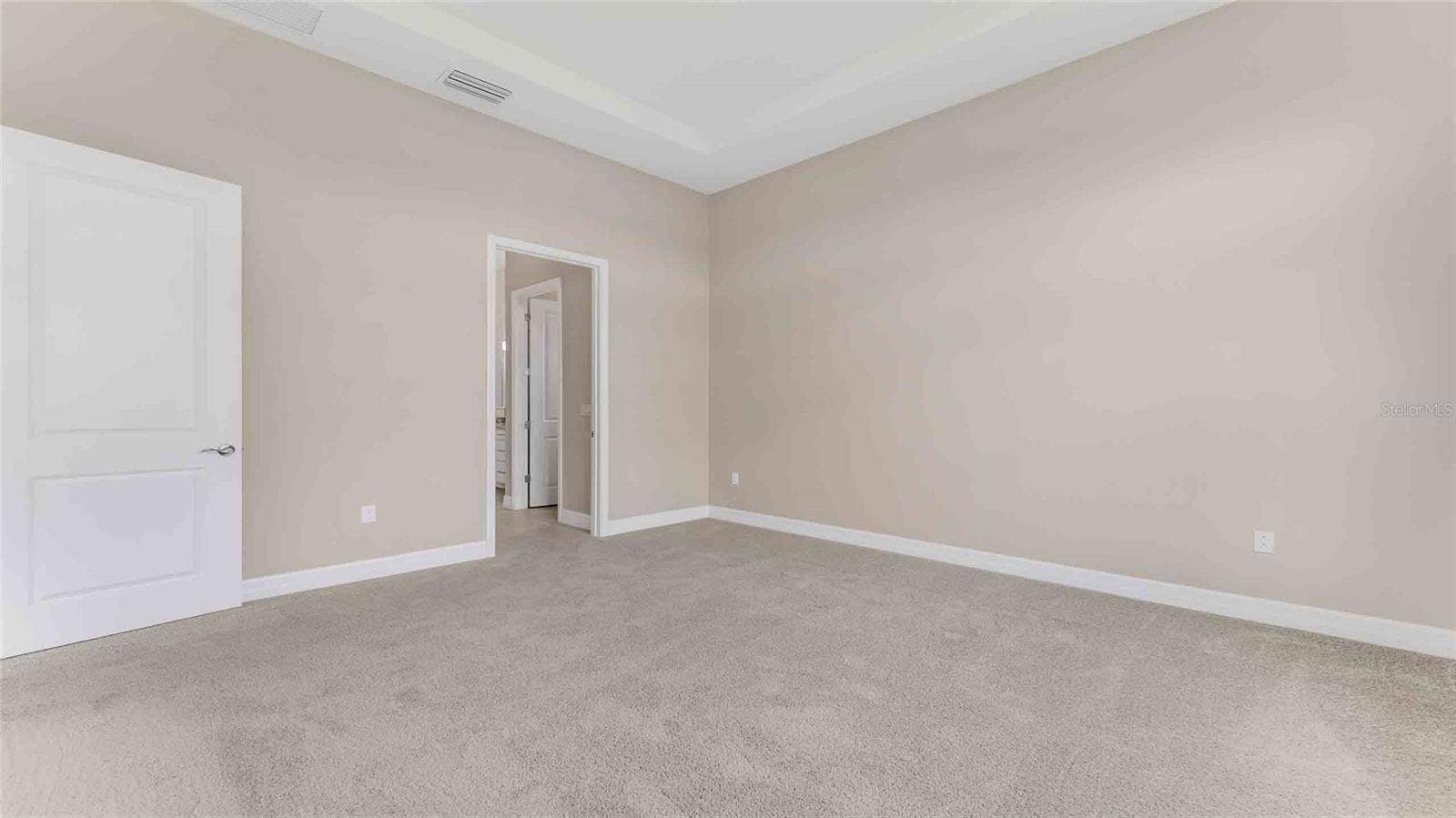 889 MEGANO BOULEVARD, Deland, FL 32724 Owner's Suite