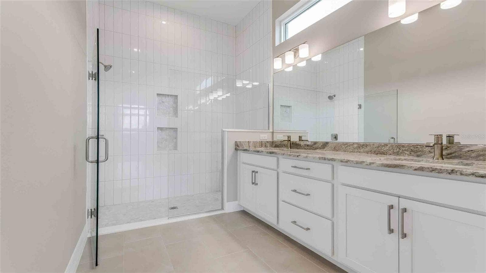 889 MEGANO BOULEVARD, Deland, FL 32724 Owner's Bath