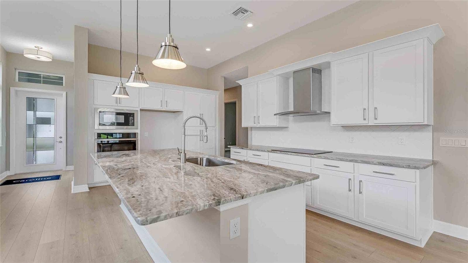 889 MEGANO BOULEVARD, Deland, FL 32724 Kitchen