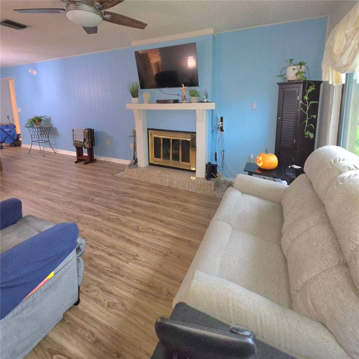 2101 SUNSET POINT ROAD, #2603, Clearwater, FL 33765 Family room