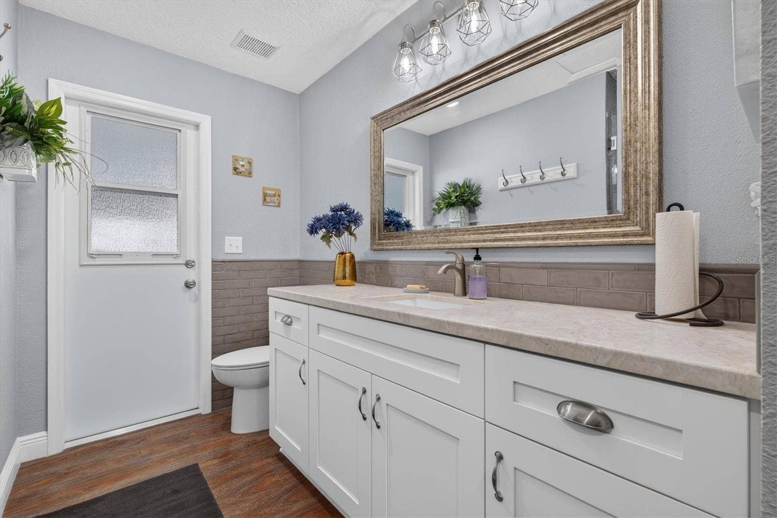 8185 SPANISH OAK DRIVE, Spring Hill, FL 34606 Updated Guest Bathroom 2 with Pool Access