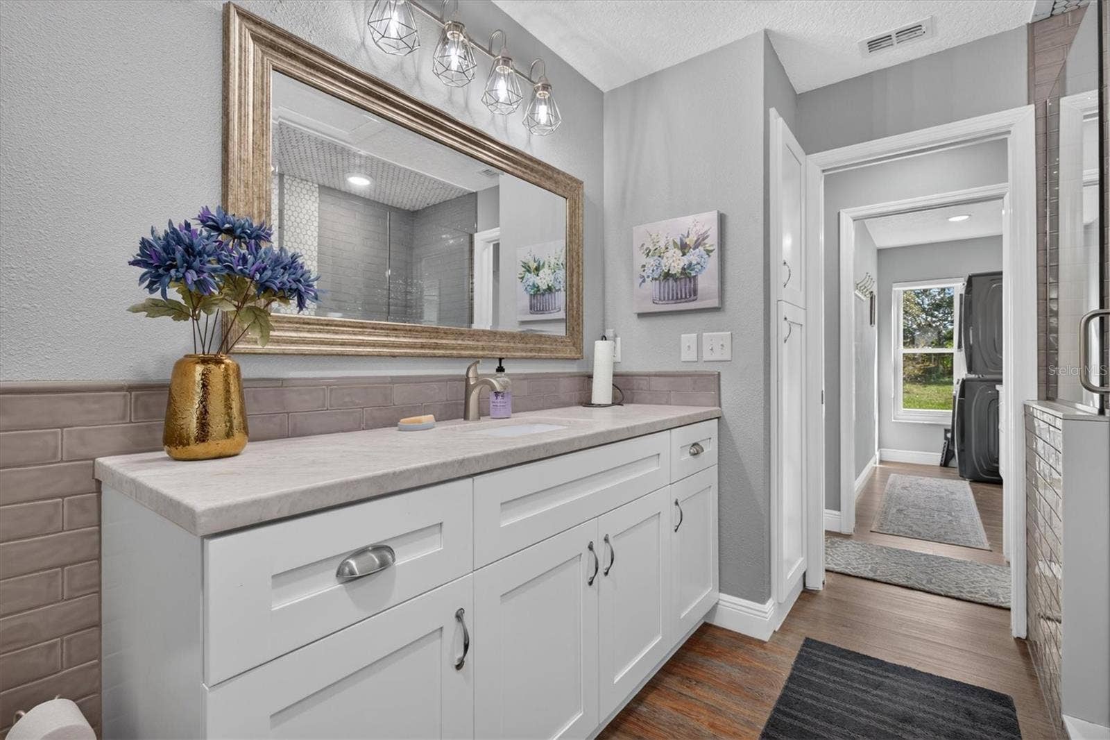 8185 SPANISH OAK DRIVE, Spring Hill, FL 34606 Updated Guest Bathroom 2 with Pool Access