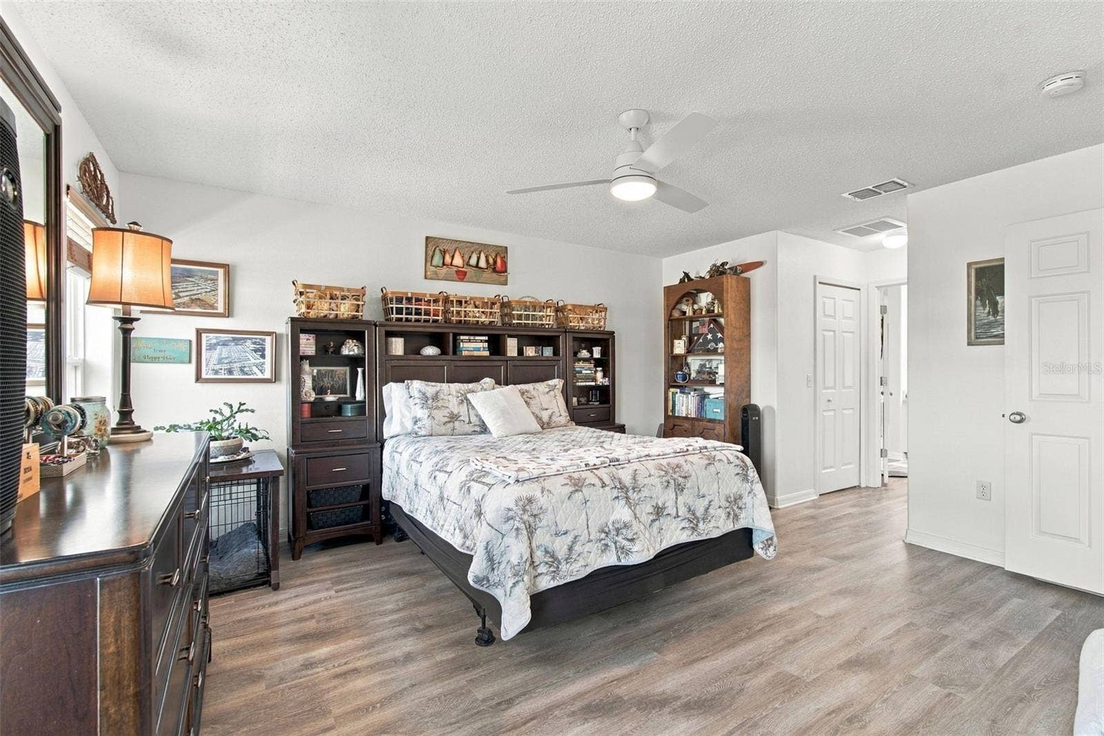 11143 HOLLANDER AVENUE, Hudson, FL 34667 11143 HOLLANDER AVENUE, Hudson, FL 34667