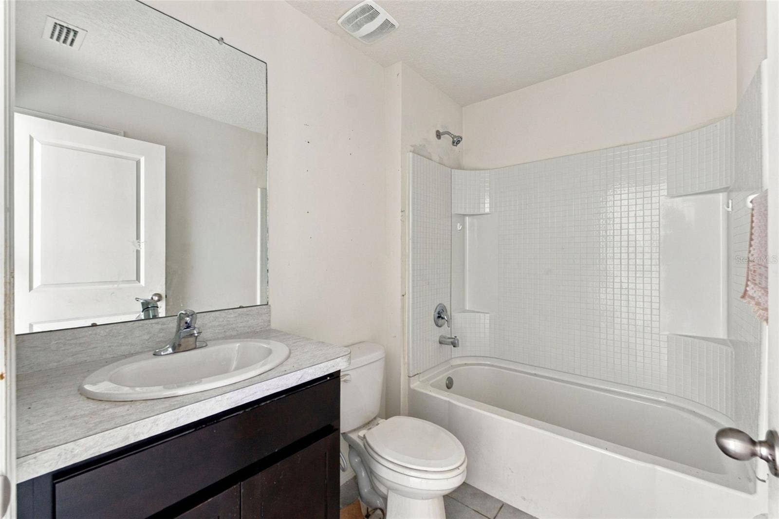 5006 DIANTHA WAY, Brooksville, FL 34604 5006 DIANTHA WAY, Brooksville, FL 34604