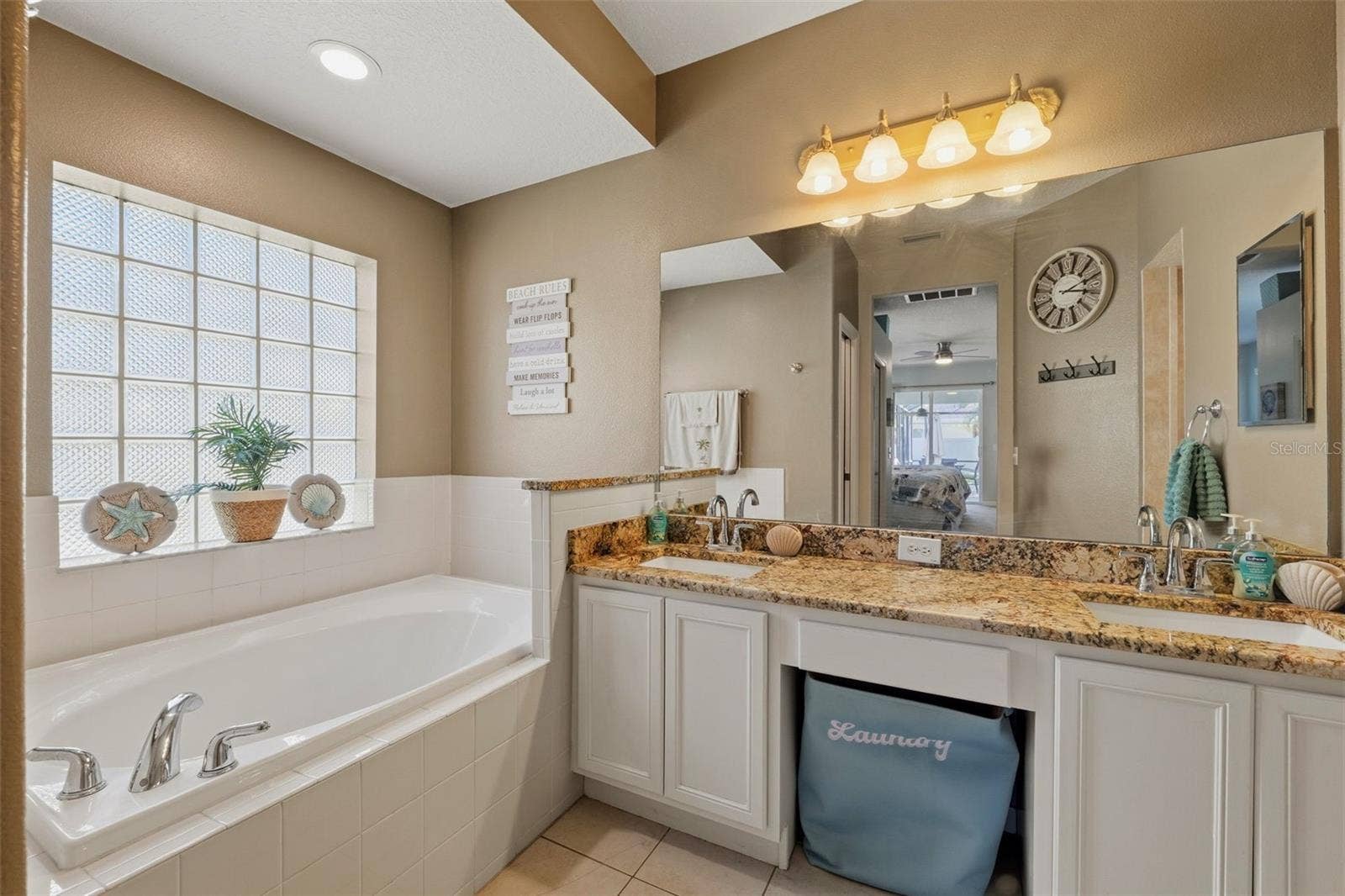 1623 VISTOSO LANE, Ruskin, FL 33573