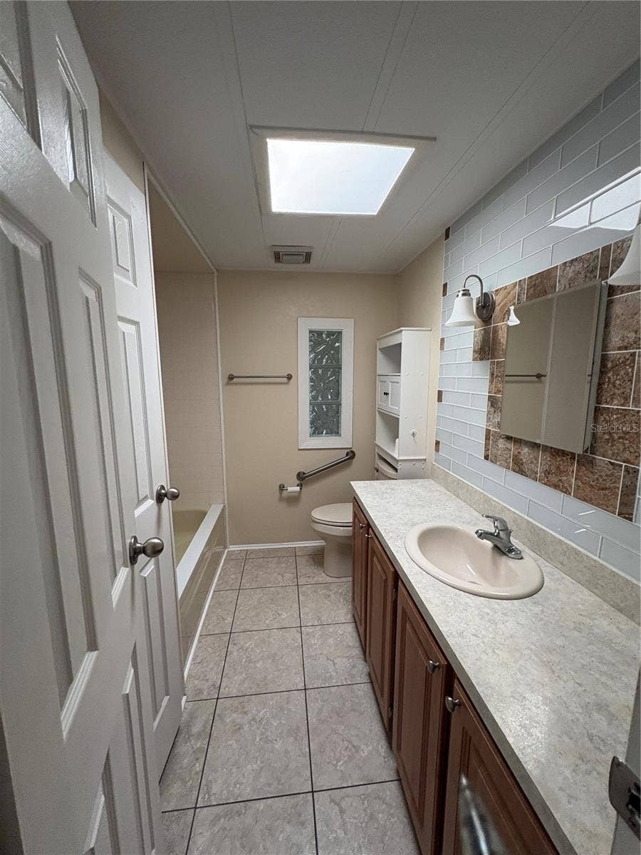 Main Bathroom
