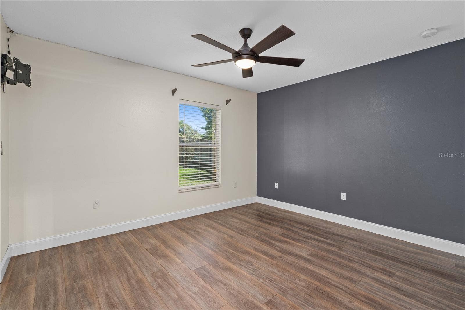 5252 MENTMORE, Spring Hill, FL 34606 5252 MENTMORE, Spring Hill, FL 34606