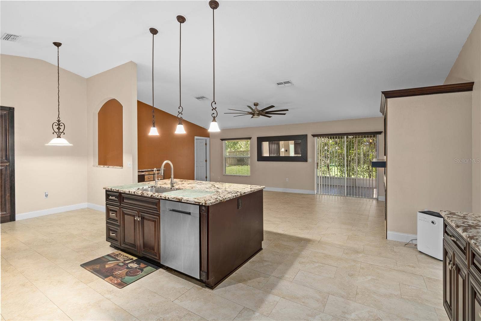 5252 MENTMORE, Spring Hill, FL 34606 5252 MENTMORE, Spring Hill, FL 34606