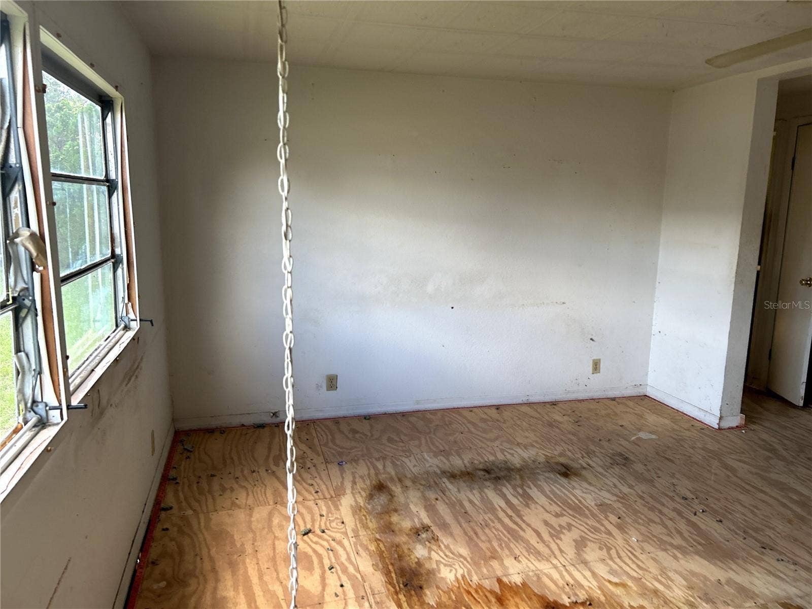14506 DEHAVEN AVENUE, Brooksville, FL 34613 living room