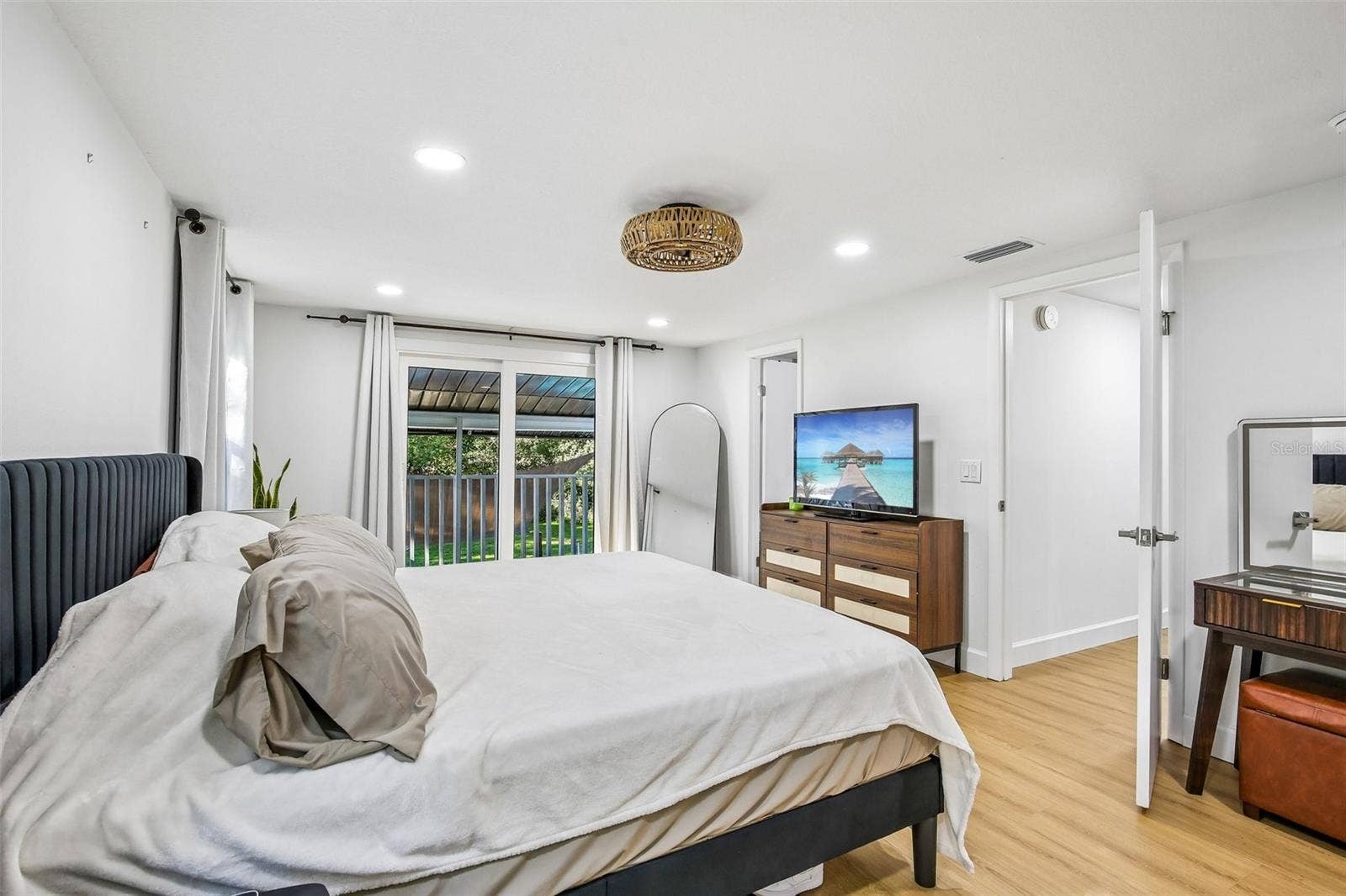 18410 STERLING SILVER CIRCLE, Lutz, FL 33549 18410 STERLING SILVER CIRCLE, Lutz, FL 33549