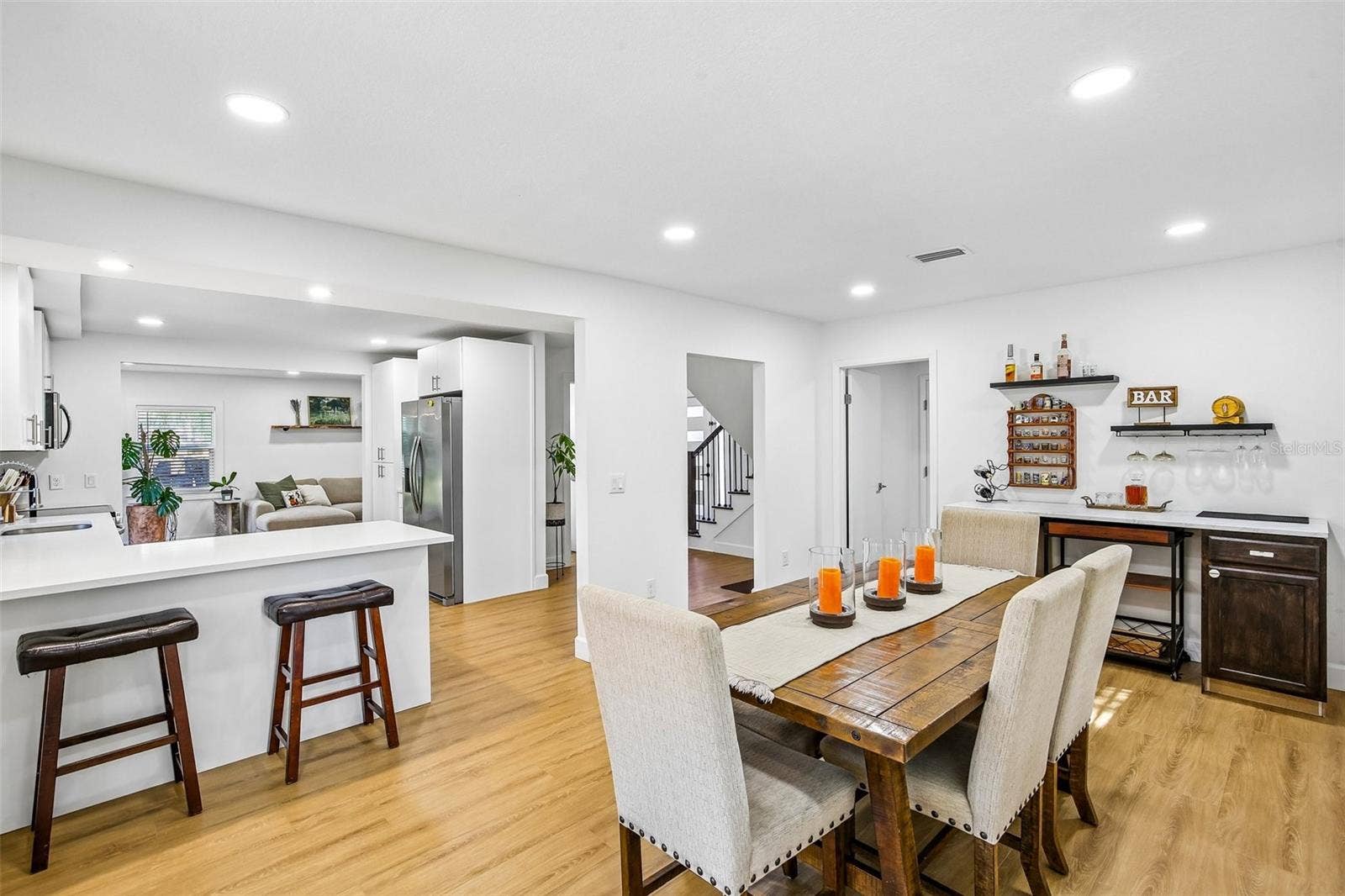 18410 STERLING SILVER CIRCLE, Lutz, FL 33549 18410 STERLING SILVER CIRCLE, Lutz, FL 33549