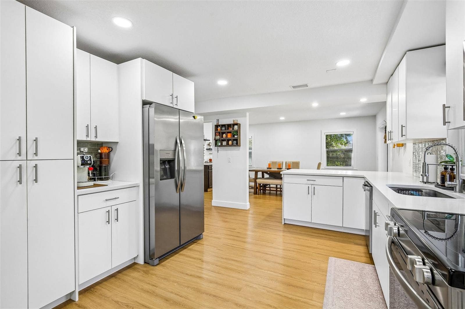 18410 STERLING SILVER CIRCLE, Lutz, FL 33549 18410 STERLING SILVER CIRCLE, Lutz, FL 33549