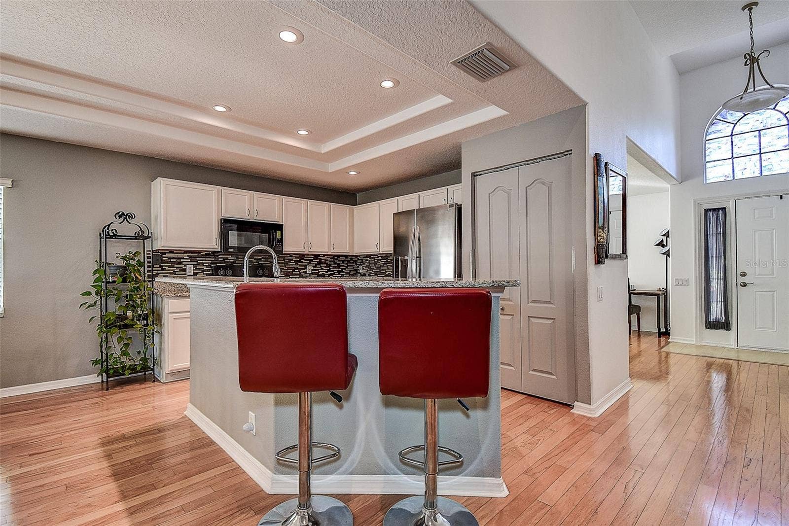 624 N LAKE BOULEVARD, Tarpon Springs, FL 34689 624 N LAKE BOULEVARD, Tarpon Springs, FL 34689