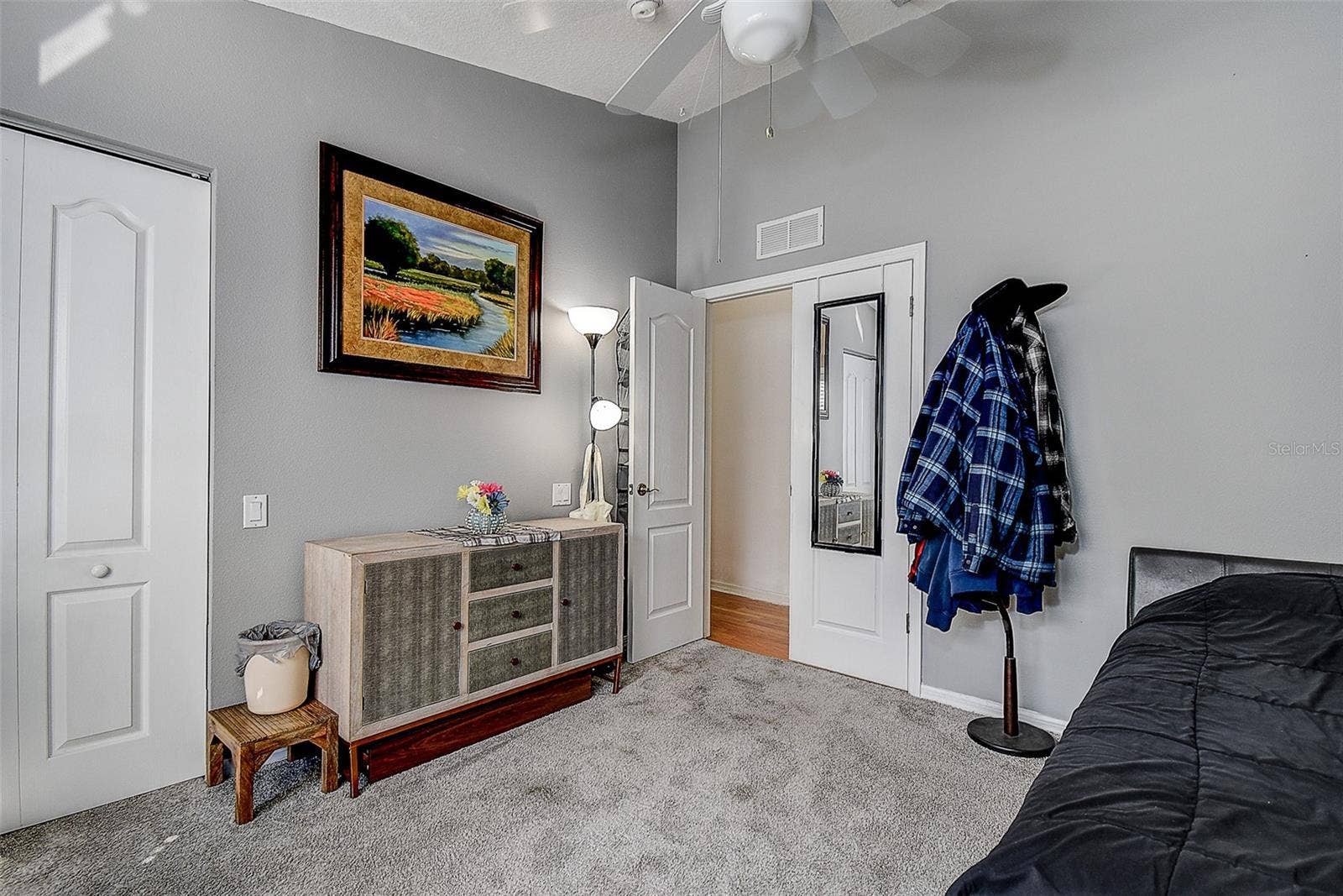 624 N LAKE BOULEVARD, Tarpon Springs, FL 34689 624 N LAKE BOULEVARD, Tarpon Springs, FL 34689
