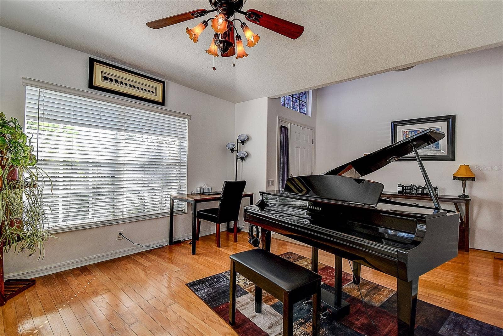 624 N LAKE BOULEVARD, Tarpon Springs, FL 34689 624 N LAKE BOULEVARD, Tarpon Springs, FL 34689