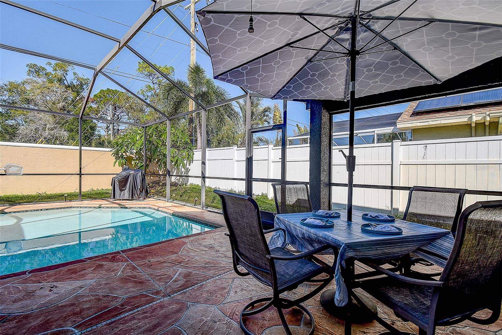 624 N LAKE BOULEVARD, Tarpon Springs, FL 34689 624 N LAKE BOULEVARD, Tarpon Springs, FL 34689