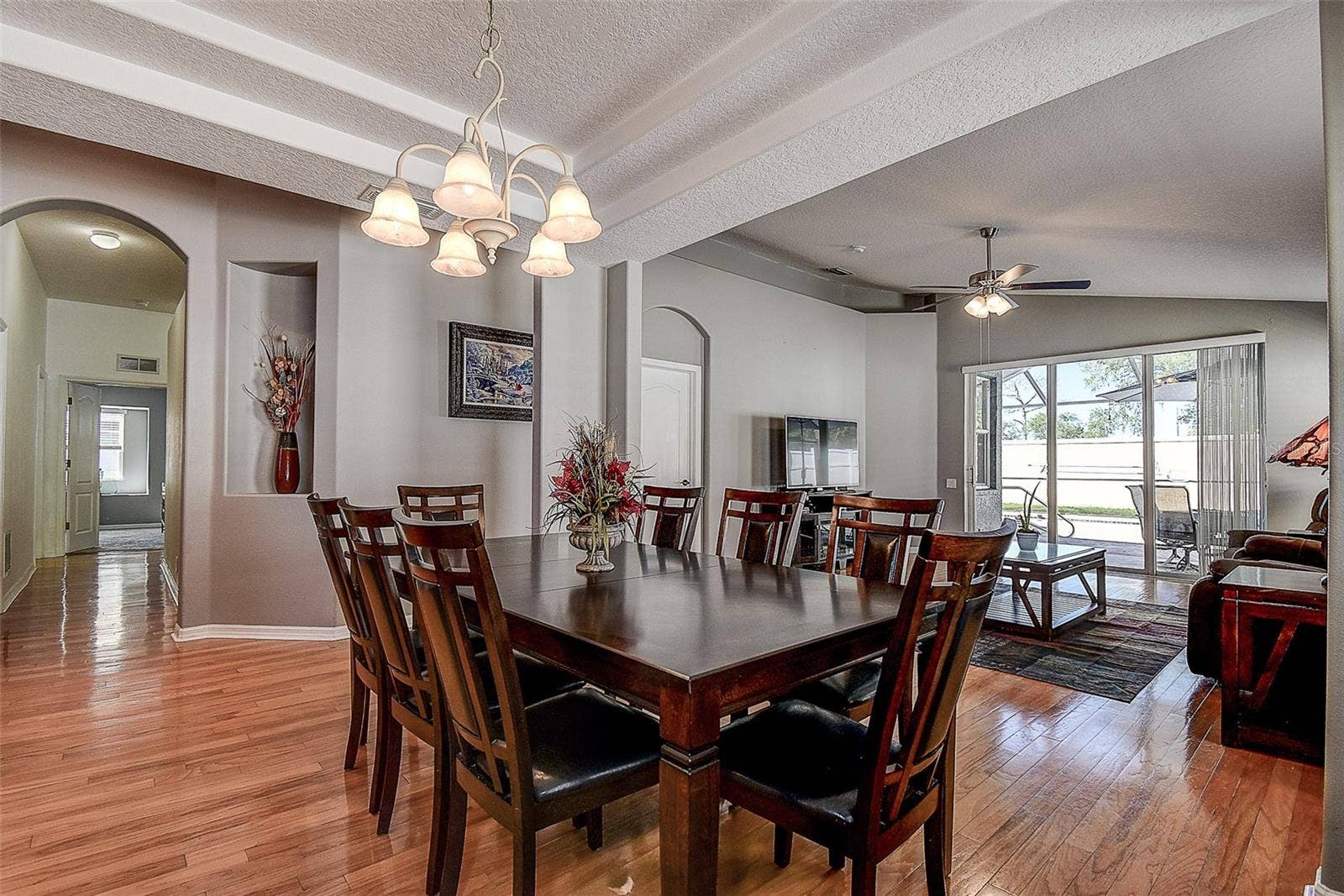624 N LAKE BOULEVARD, Tarpon Springs, FL 34689 624 N LAKE BOULEVARD, Tarpon Springs, FL 34689