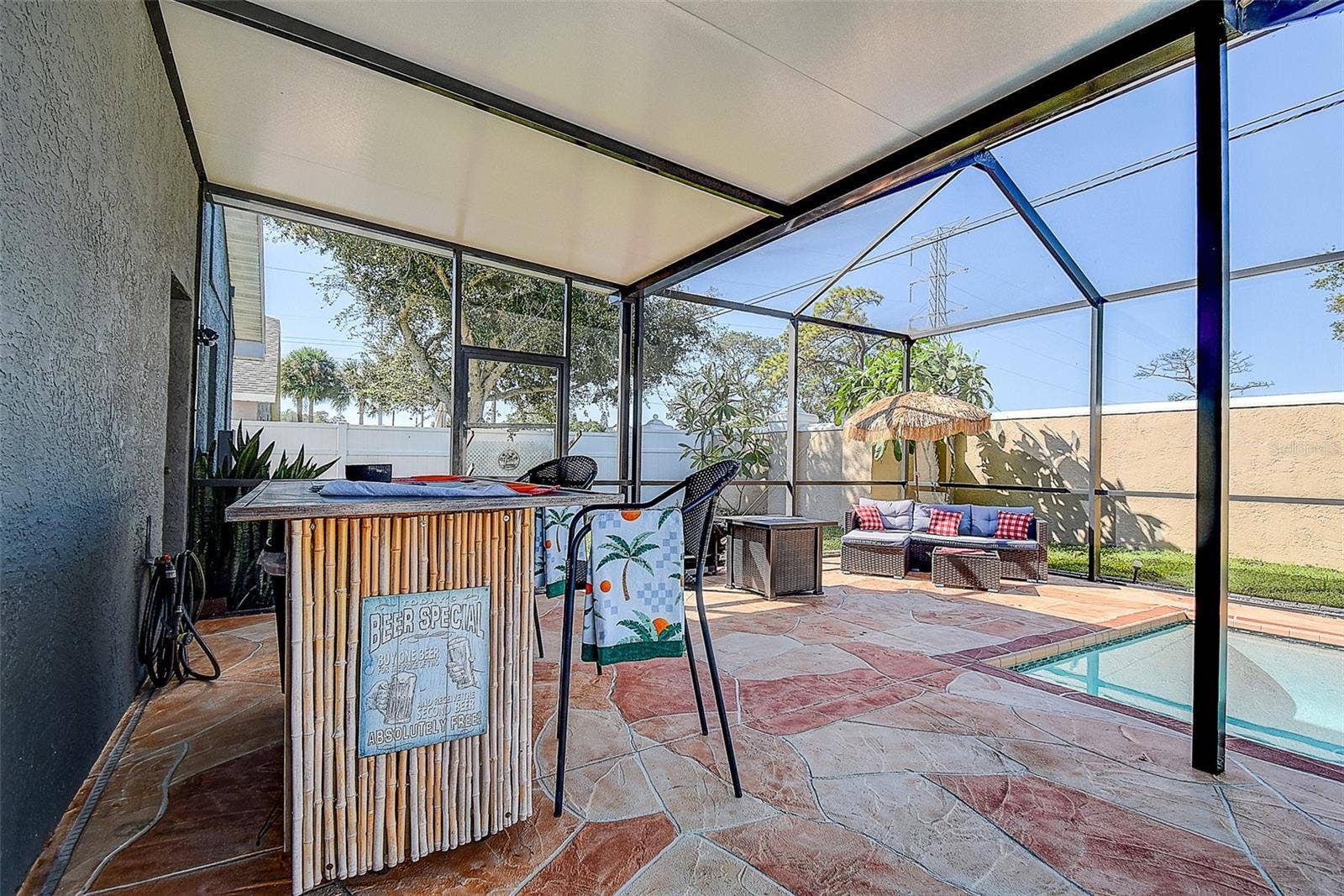624 N LAKE BOULEVARD, Tarpon Springs, FL 34689 624 N LAKE BOULEVARD, Tarpon Springs, FL 34689