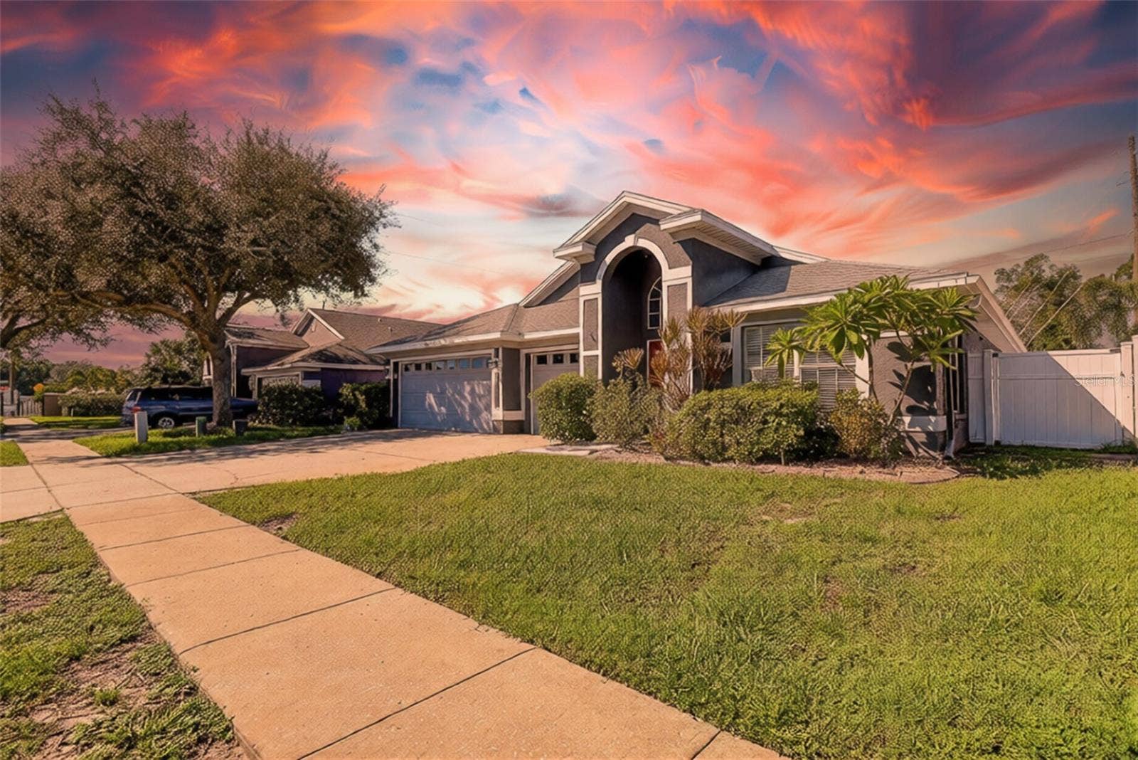624 N LAKE BOULEVARD, Tarpon Springs, FL 34689 624 N LAKE BOULEVARD, Tarpon Springs, FL 34689