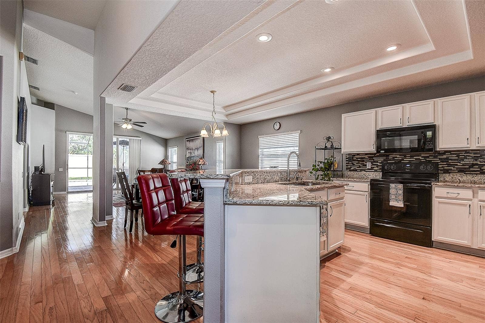 624 N LAKE BOULEVARD, Tarpon Springs, FL 34689 624 N LAKE BOULEVARD, Tarpon Springs, FL 34689
