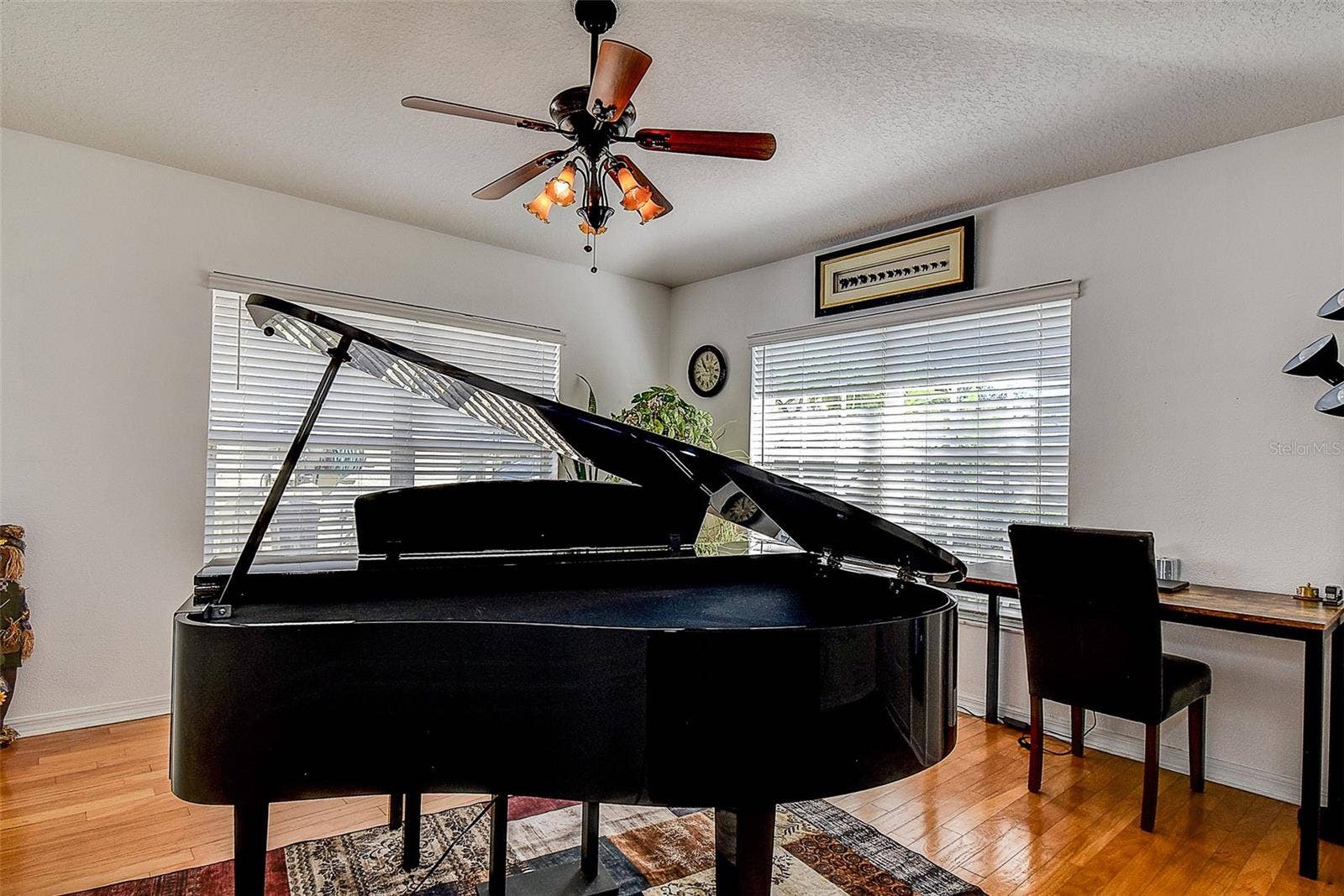 624 N LAKE BOULEVARD, Tarpon Springs, FL 34689 624 N LAKE BOULEVARD, Tarpon Springs, FL 34689
