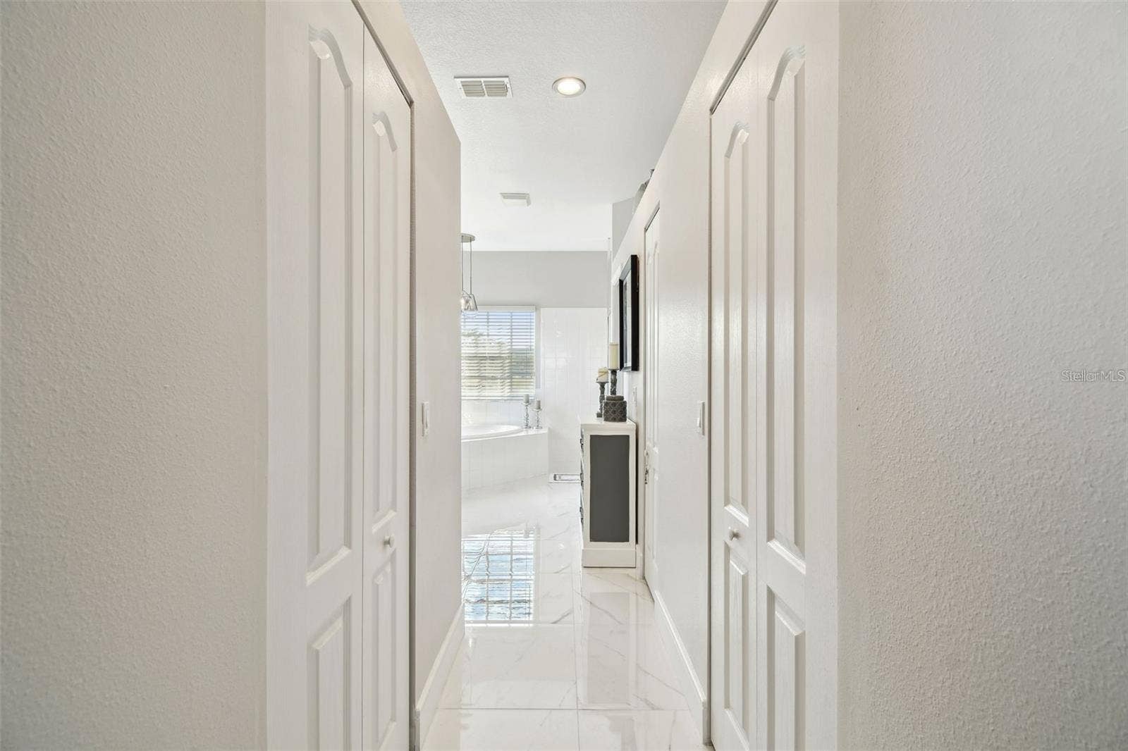18325 DAVENTRY COURT, Hudson, FL 34667 Primary ensuite entrance