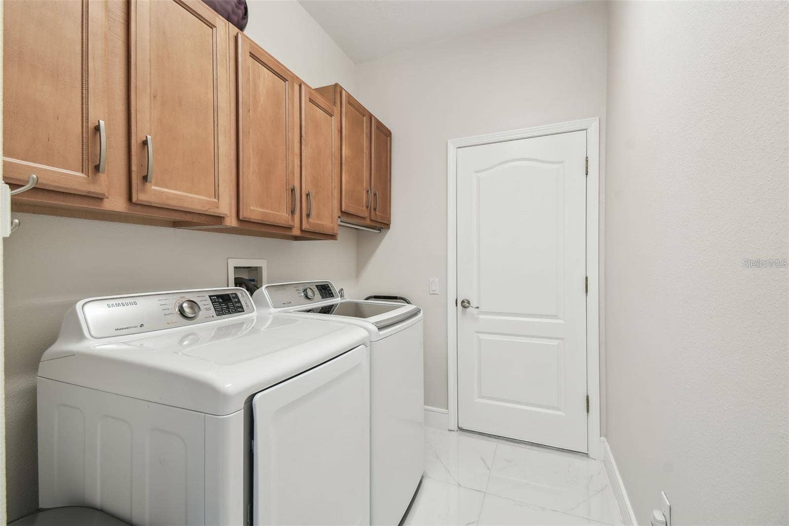 18325 DAVENTRY COURT, Hudson, FL 34667 laundry room