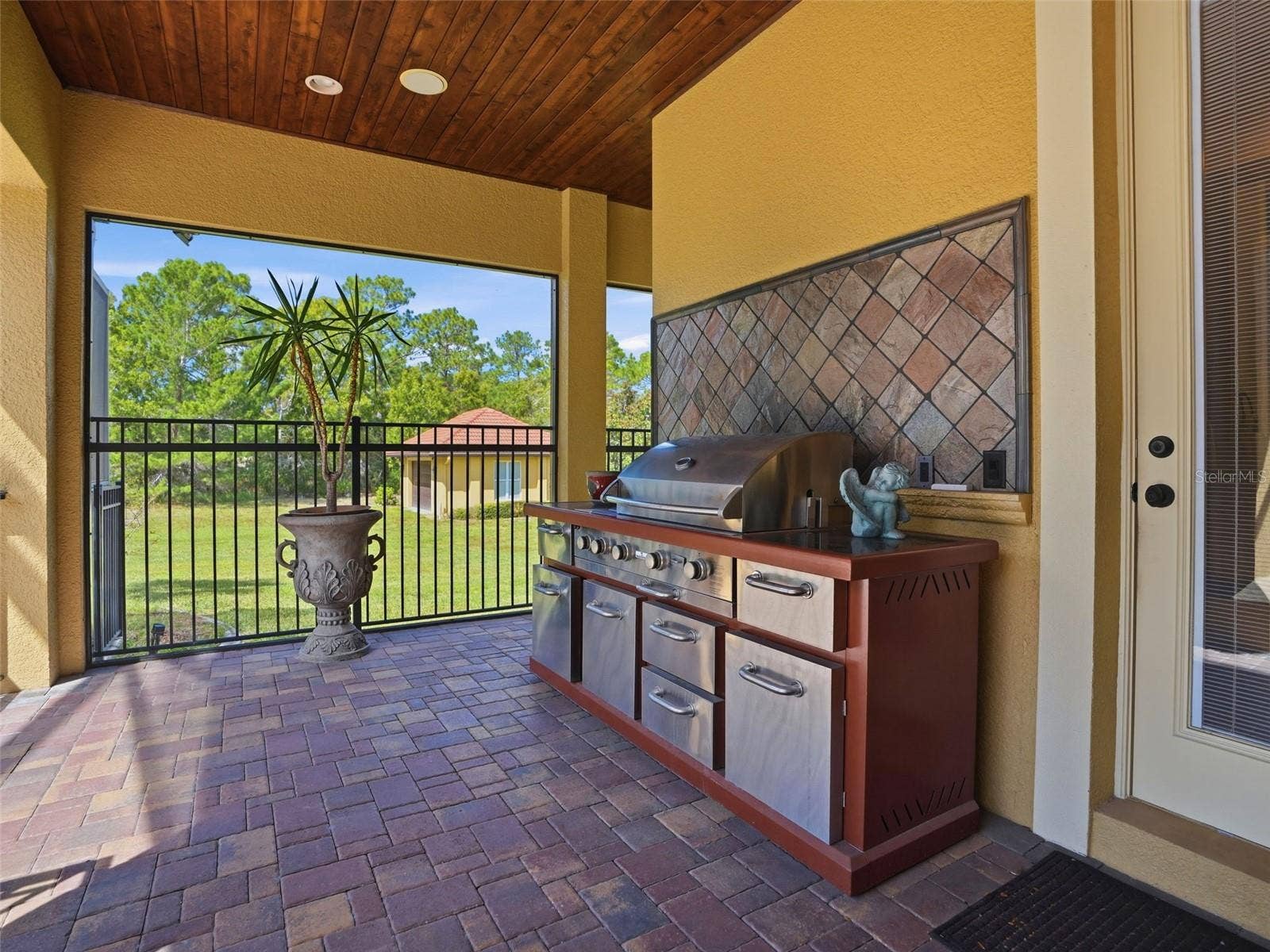 9313 HERNANDO RIDGE ROAD, Weeki Wachee, FL 34613 9313 HERNANDO RIDGE ROAD, Weeki Wachee, FL 34613