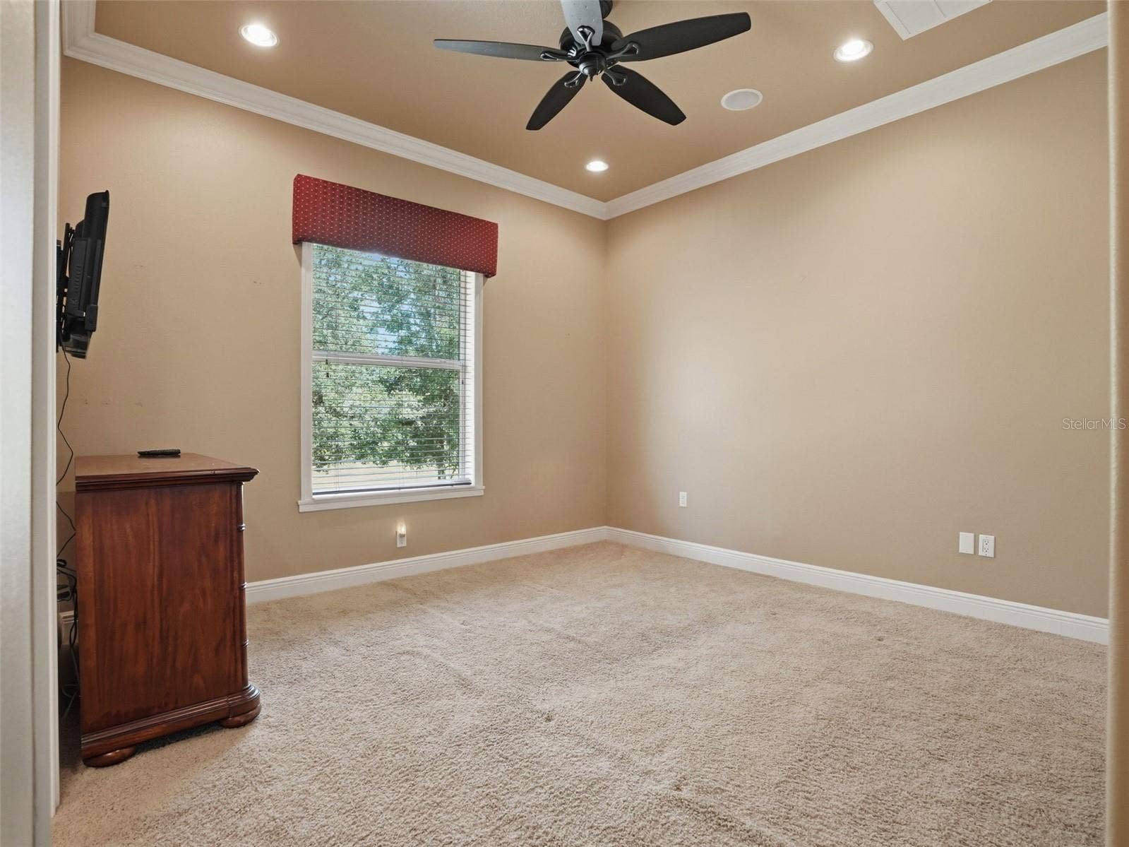 9313 HERNANDO RIDGE ROAD, Weeki Wachee, FL 34613 9313 HERNANDO RIDGE ROAD, Weeki Wachee, FL 34613