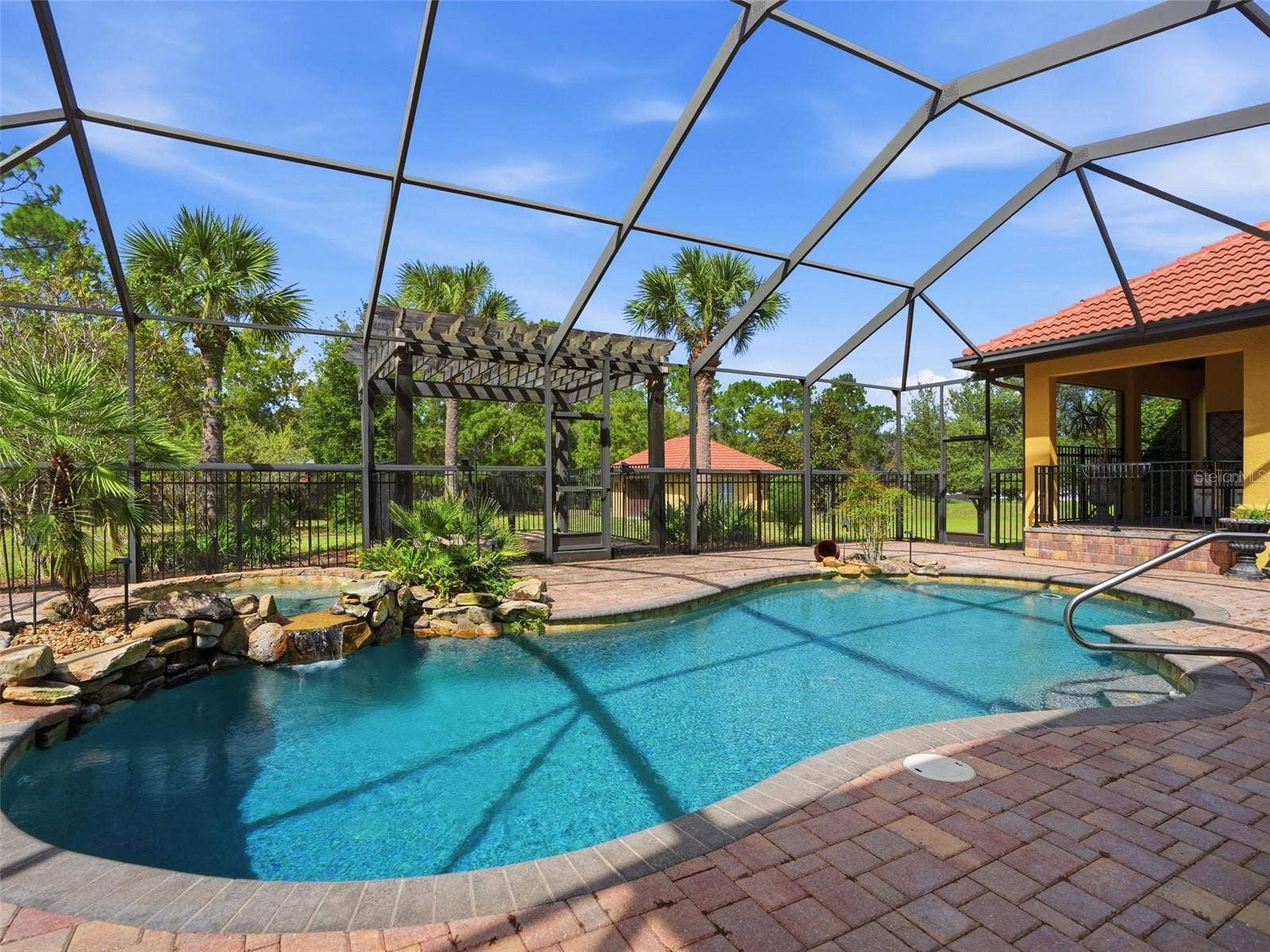 9313 HERNANDO RIDGE ROAD, Weeki Wachee, FL 34613 Private Pool and Hot Tub