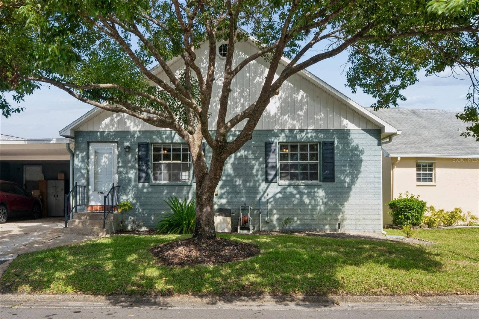 6707 HICKORYWOOD LANE, #3B, New Port Richey, FL 34653 6707 HICKORYWOOD LANE, #3B, New Port Richey, FL 34653