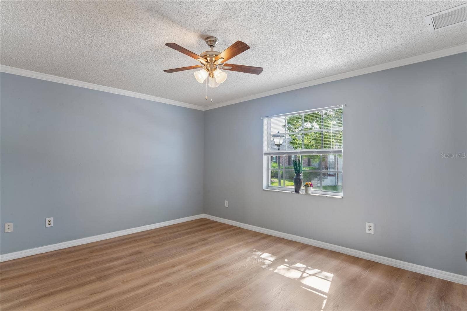 6707 HICKORYWOOD LANE, #3B, New Port Richey, FL 34653 6707 HICKORYWOOD LANE, #3B, New Port Richey, FL 34653