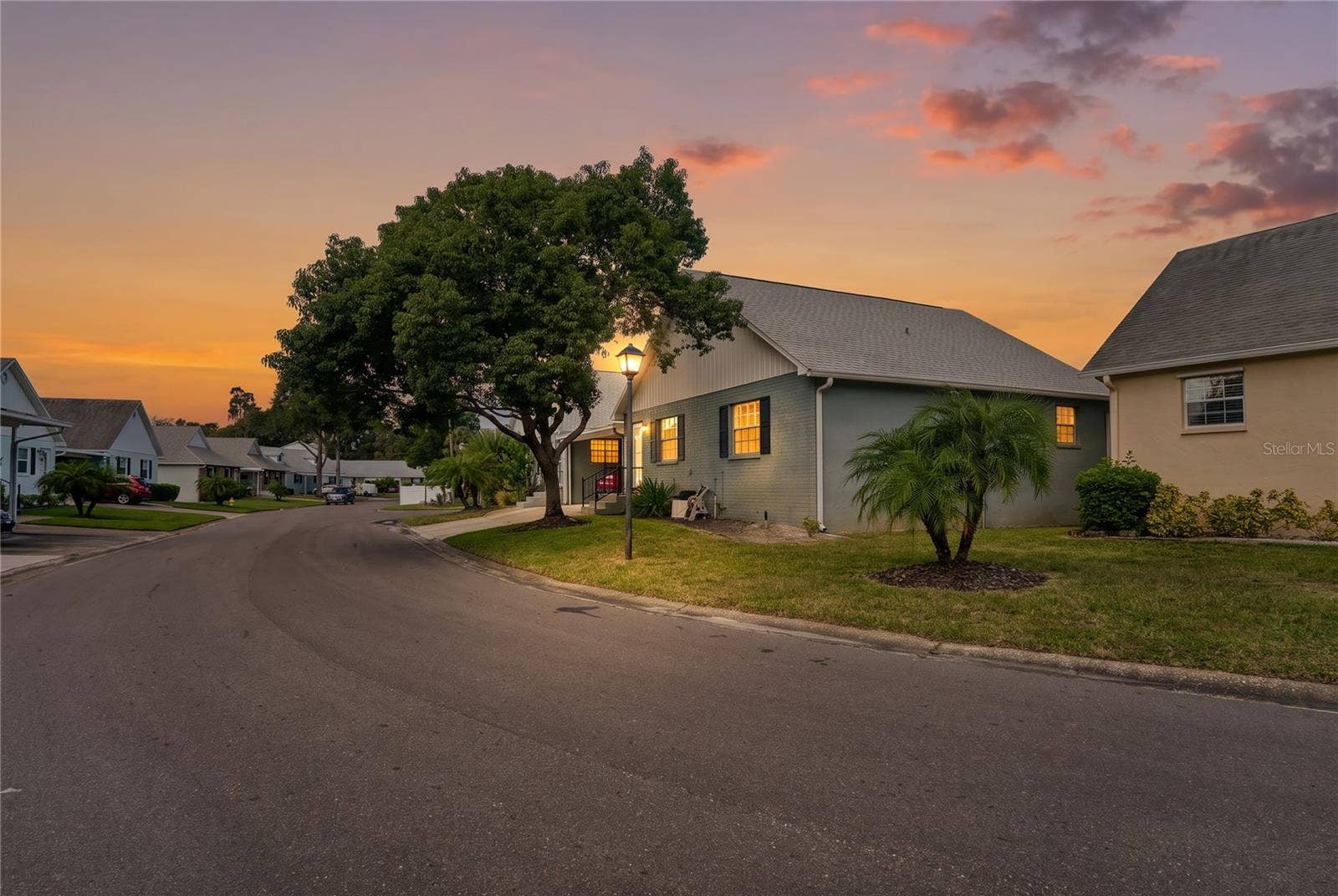 6707 HICKORYWOOD LANE, #3B, New Port Richey, FL 34653 6707 HICKORYWOOD LANE, #3B, New Port Richey, FL 34653