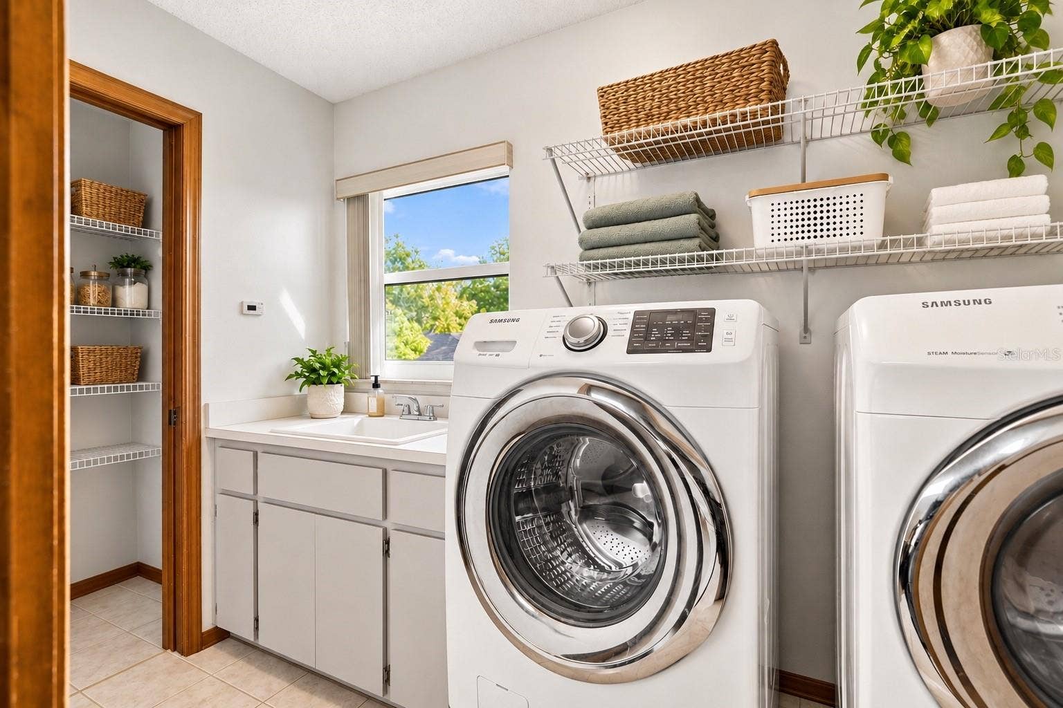 8382 PINEWOOD AVENUE, Brooksville, FL 34613 8382 PINEWOOD AVENUE, Brooksville, FL 34613