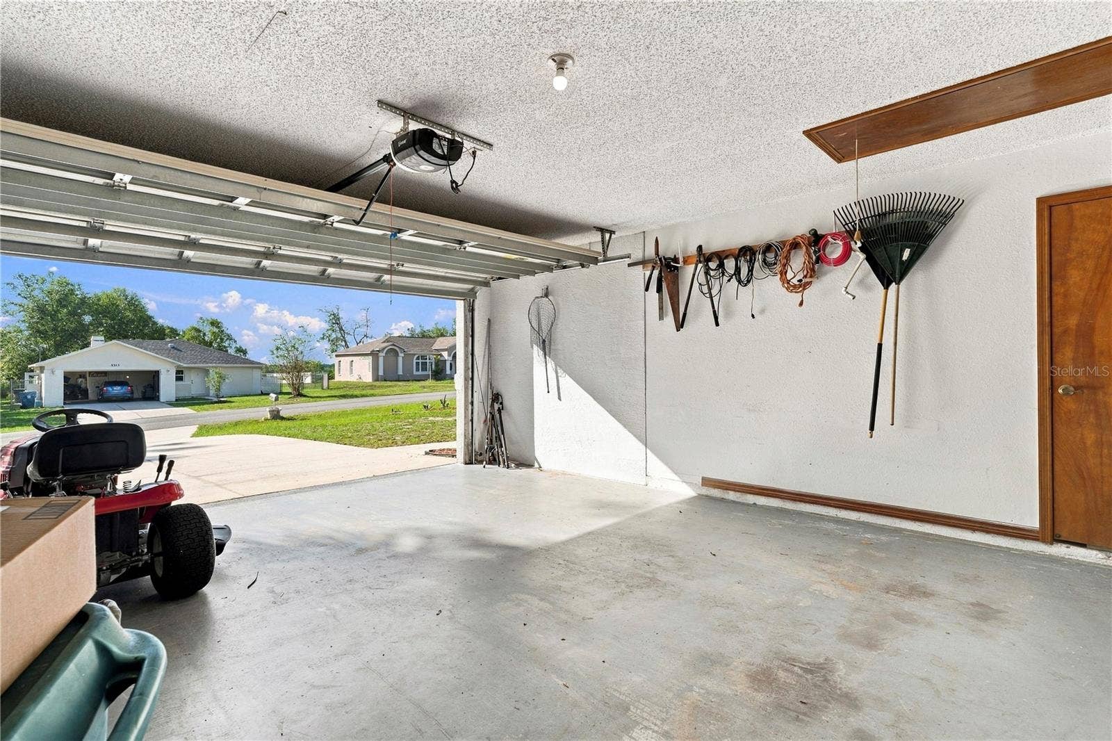 8382 PINEWOOD AVENUE, Brooksville, FL 34613 8382 PINEWOOD AVENUE, Brooksville, FL 34613