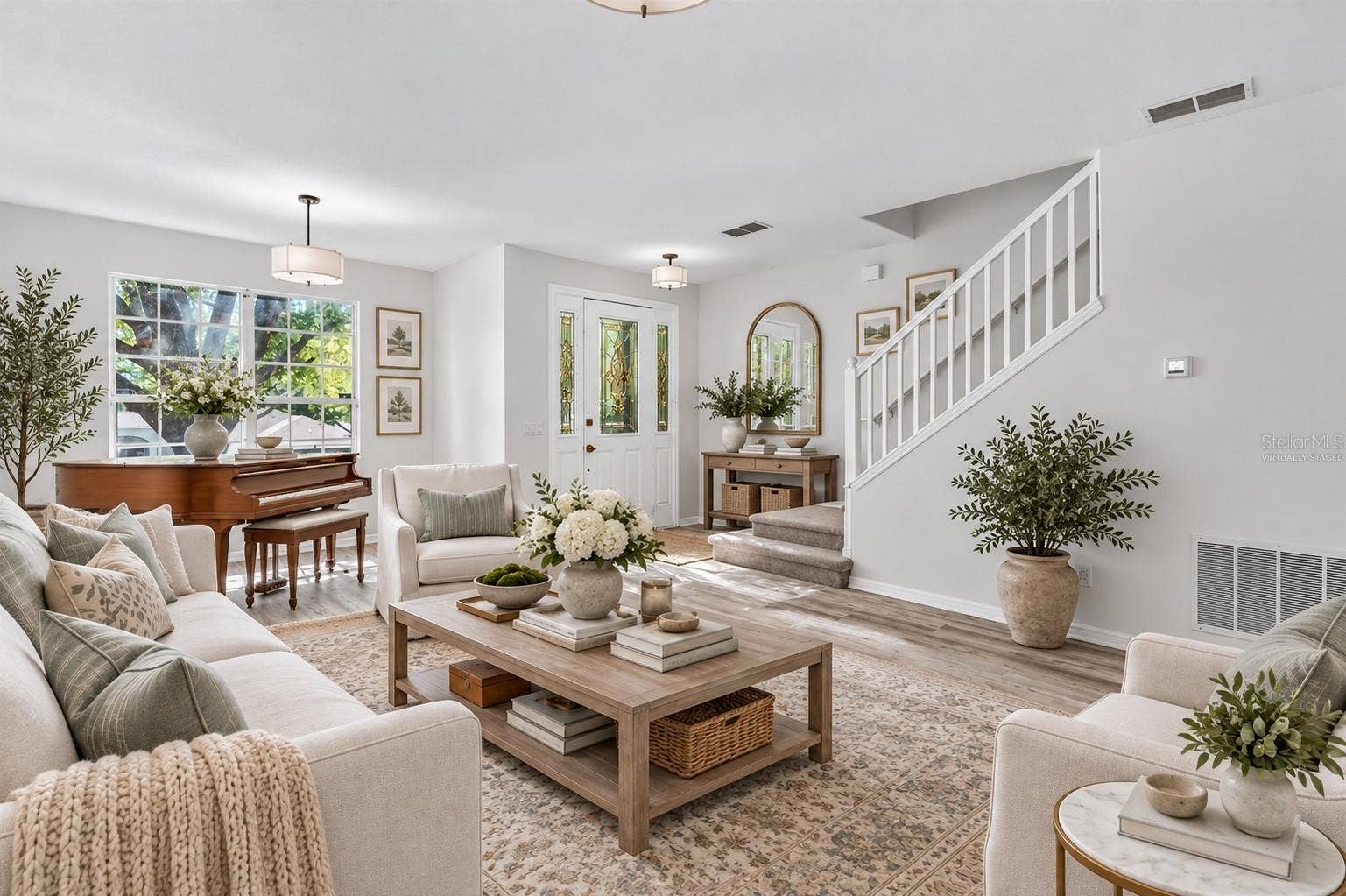 Very Nancy Meyers, isn't it? Virtually staged to help you envision your future here.