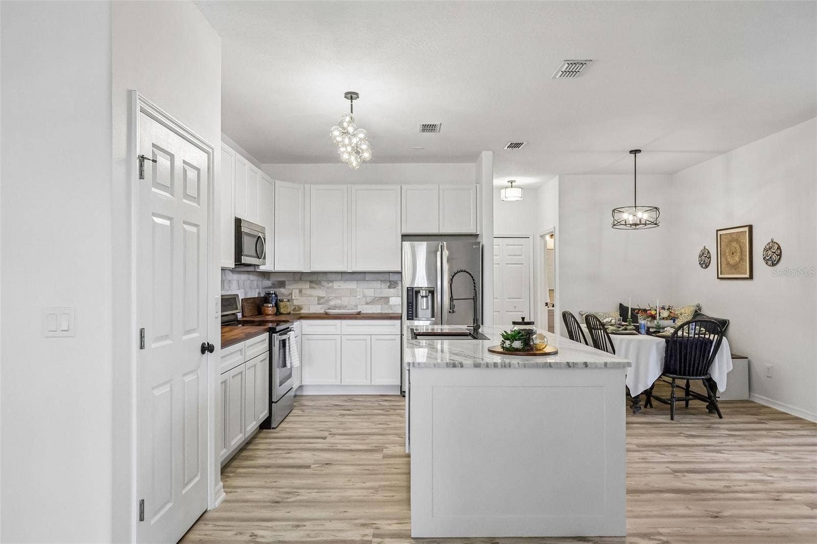 1305 WINDY BLUFF DRIVE, Minneola, FL 34715