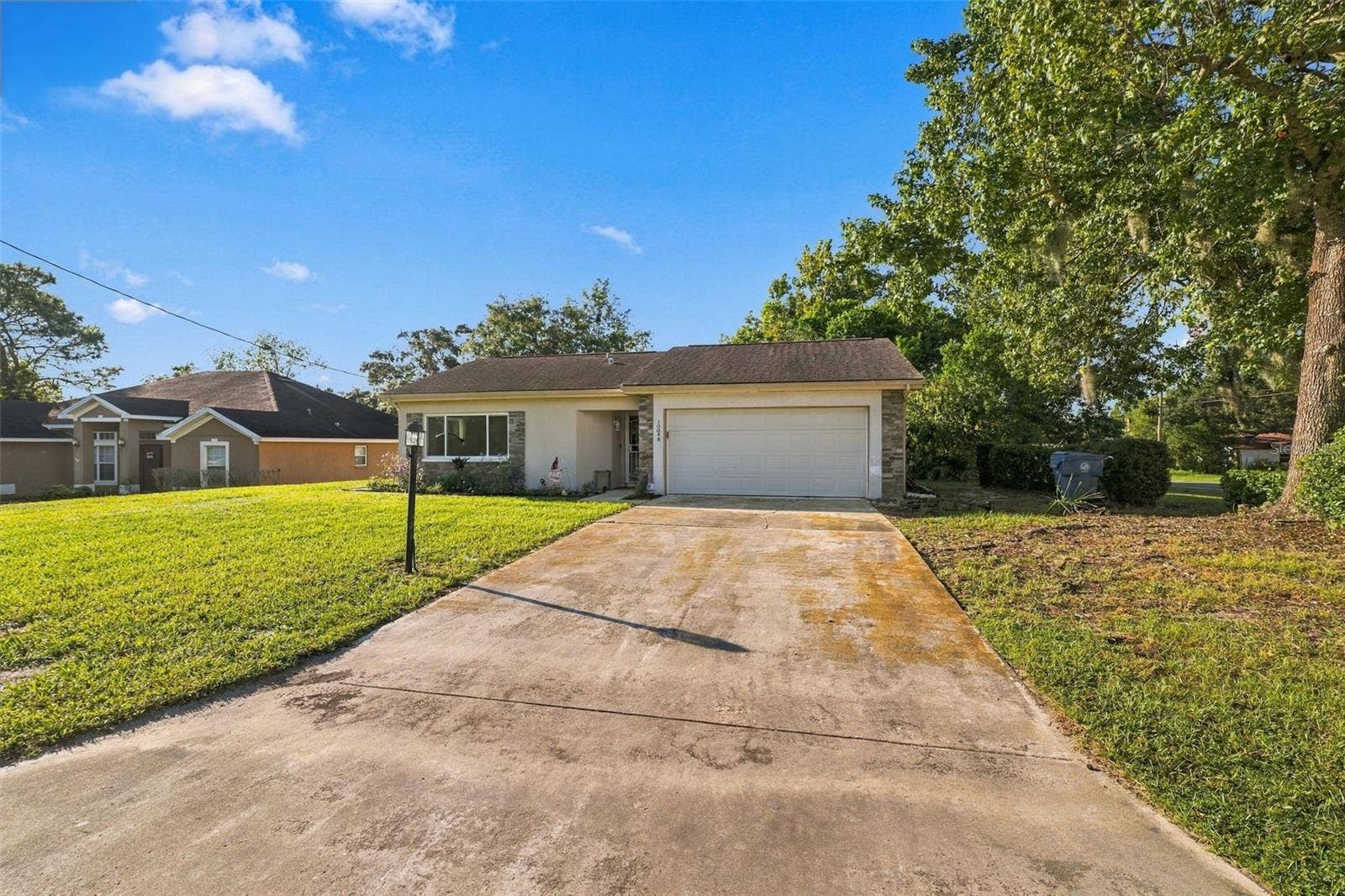 10048 AMIDON STREET, Spring Hill, FL 34608 Front Exterior