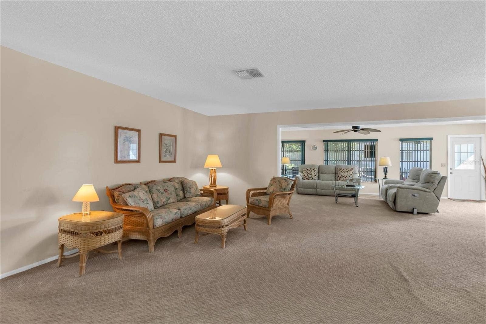 4704 TIBURON DRIVE, New Port Richey, FL 34655 4704 TIBURON DRIVE, New Port Richey, FL 34655