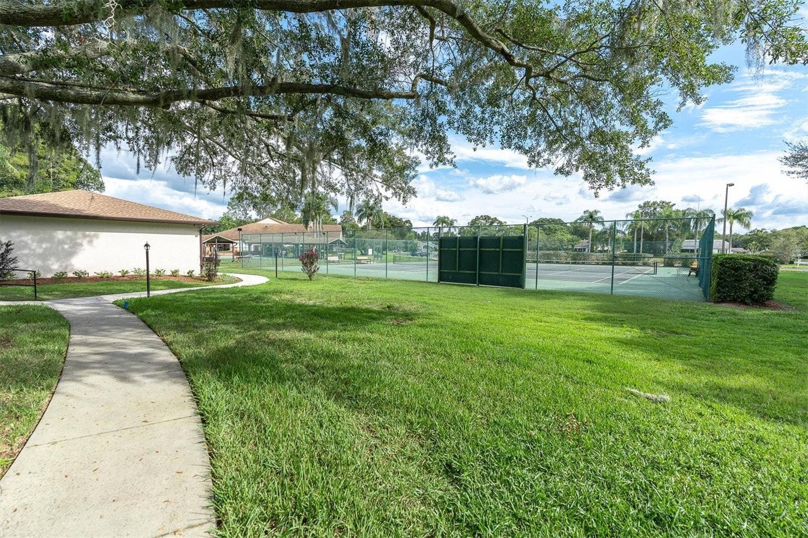 4704 TIBURON DRIVE, New Port Richey, FL 34655 4704 TIBURON DRIVE, New Port Richey, FL 34655