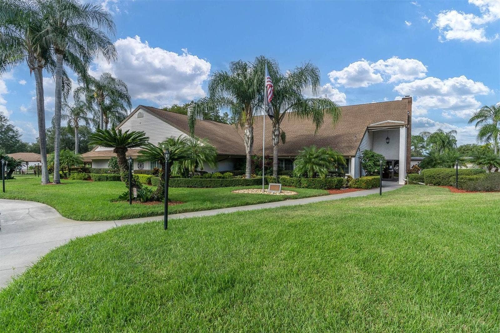 4704 TIBURON DRIVE, New Port Richey, FL 34655 4704 TIBURON DRIVE, New Port Richey, FL 34655