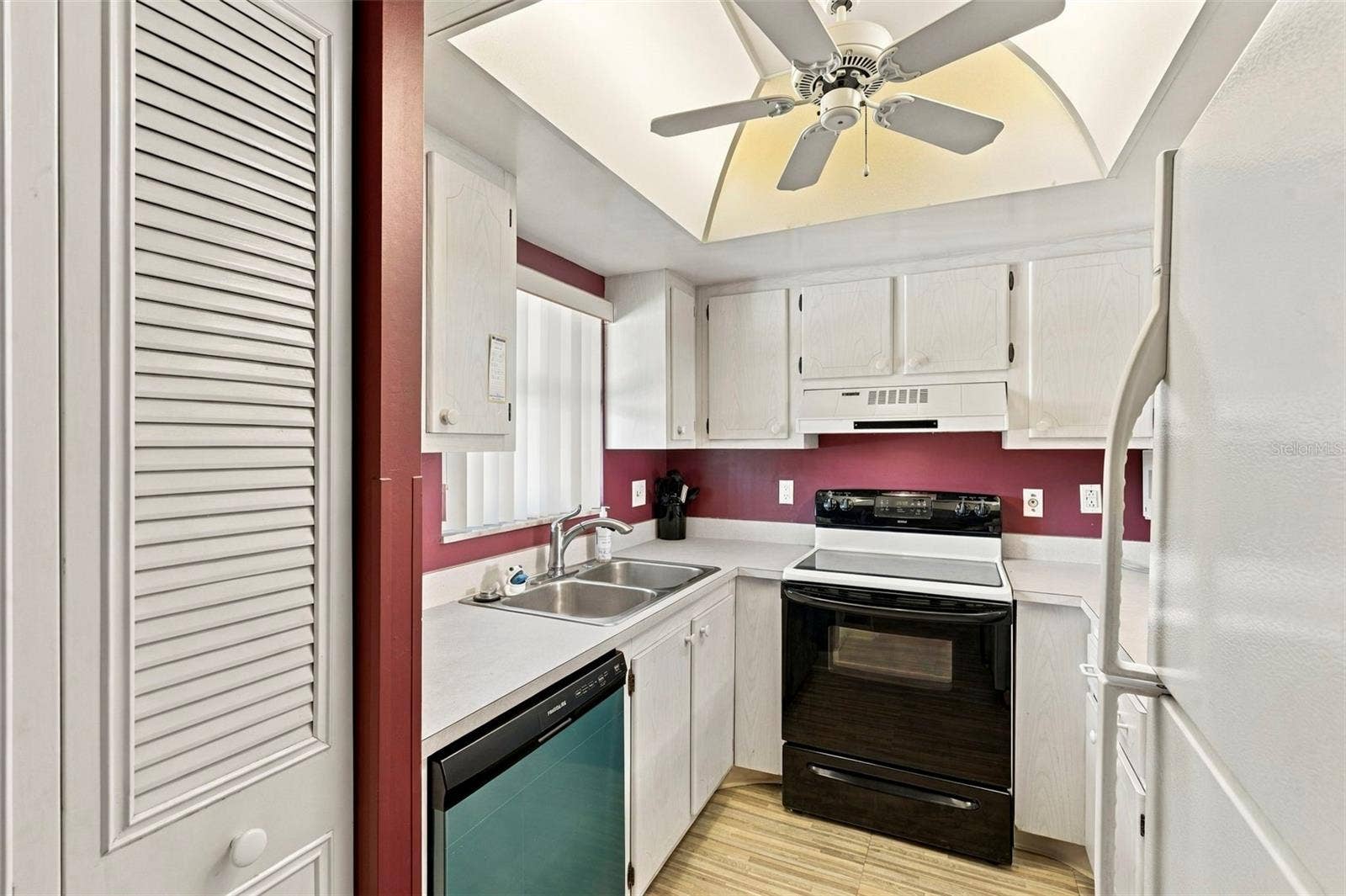 2400 WINDING CREEK BOULEVARD, #3-202, Clearwater, FL 33761