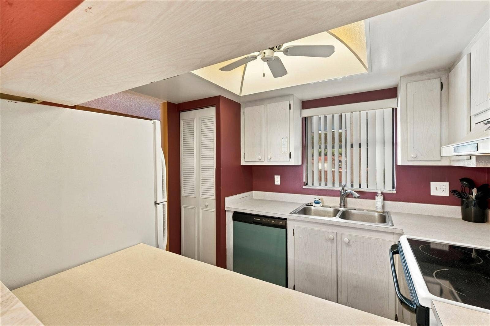 2400 WINDING CREEK BOULEVARD, #3-202, Clearwater, FL 33761