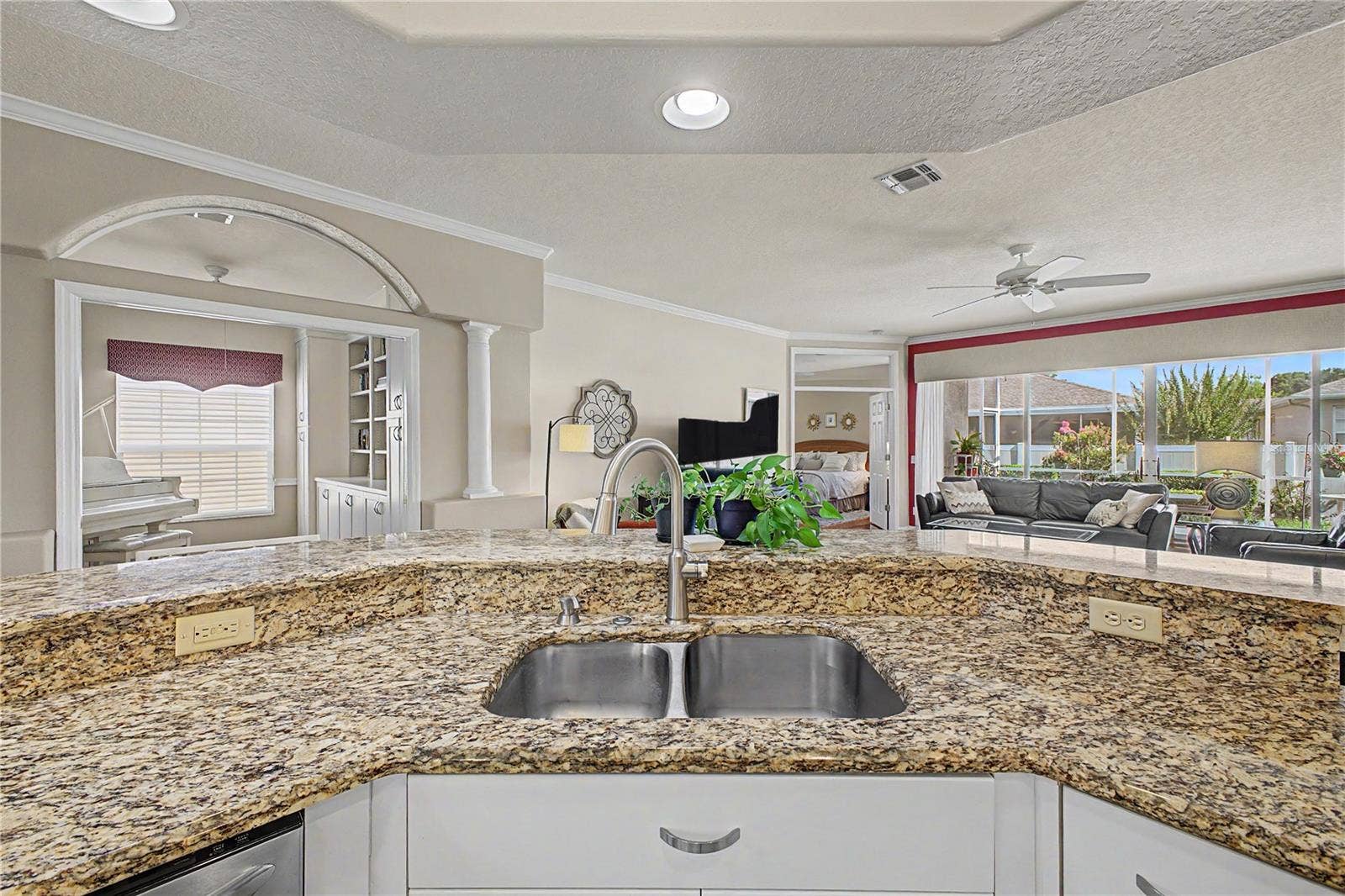 15017 TAMARIND LOOP, Spring Hill, FL 34609 15017 TAMARIND LOOP, Spring Hill, FL 34609