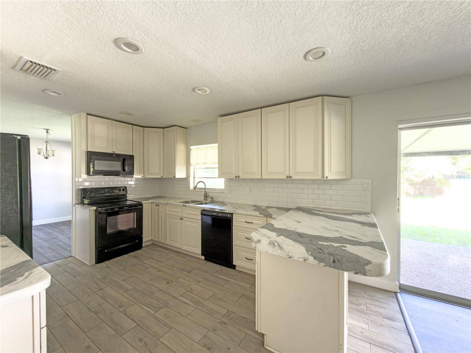 1804 ORANGE HILL DRIVE, Brandon, FL 33510 Kitchen