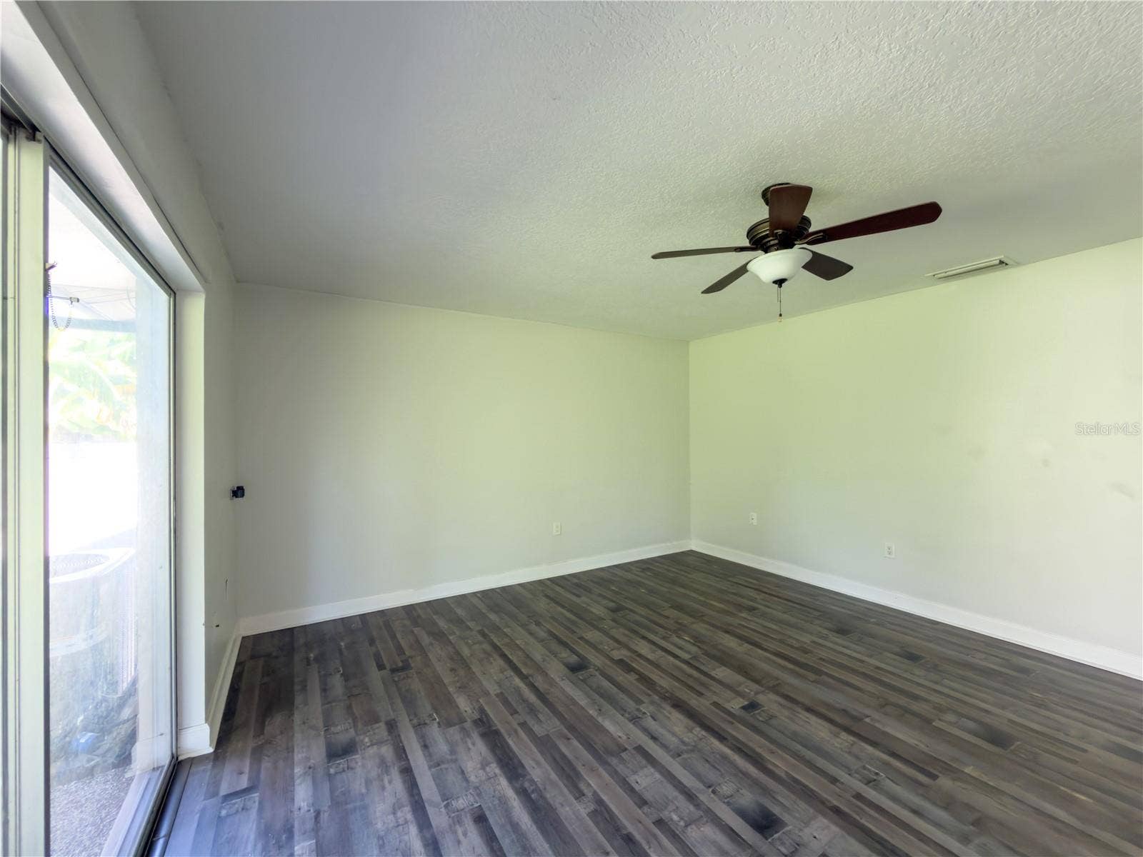 1804 ORANGE HILL DRIVE, Brandon, FL 33510 Family Room