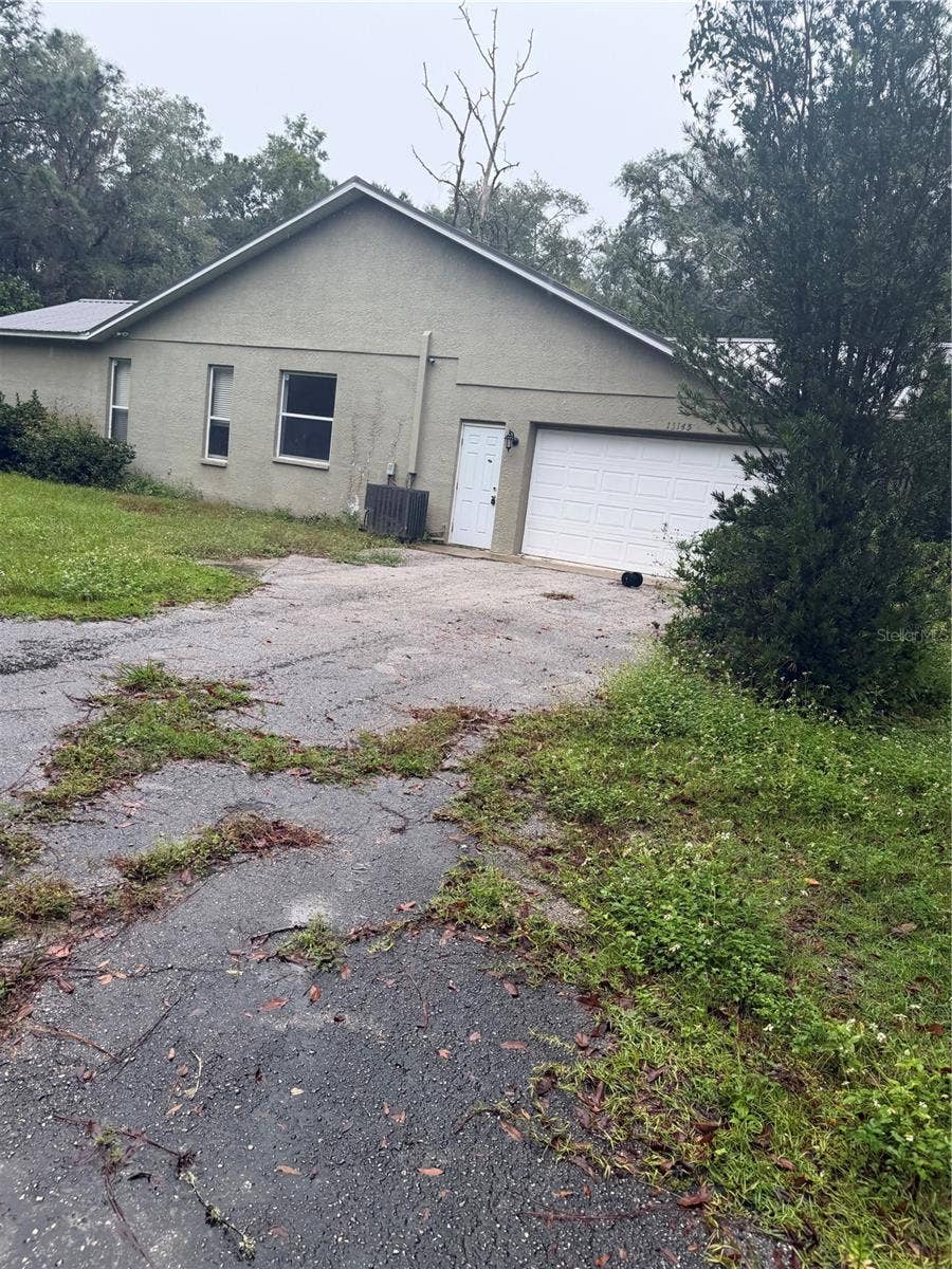13145 OAK FOREST AVENUE, Brooksville, FL 34601 13145 OAK FOREST AVENUE, Brooksville, FL 34601