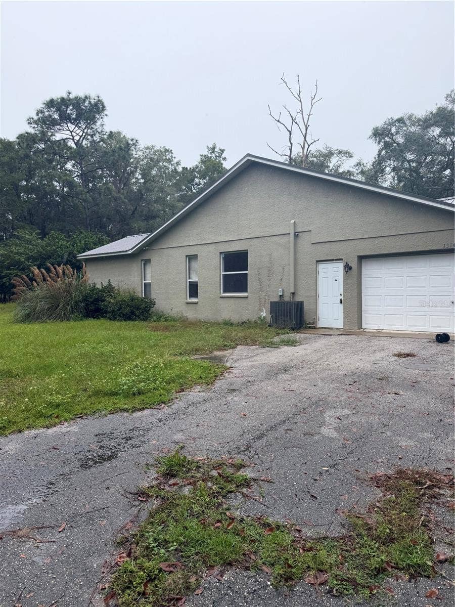 13145 OAK FOREST AVENUE, Brooksville, FL 34601 13145 OAK FOREST AVENUE, Brooksville, FL 34601